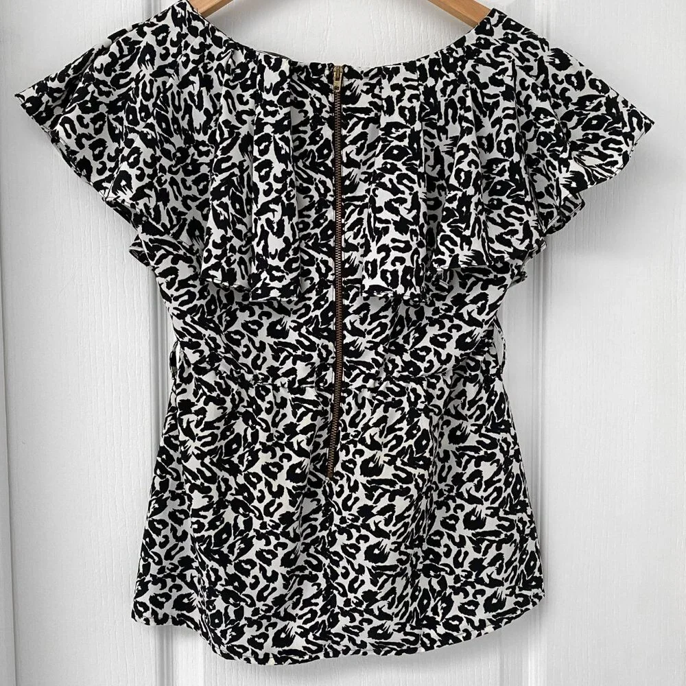 🎬✨ Umbrella Academy - H&M Leopard Print Peplum Top Black White Ruffle Blouse 2 - Picture 3 of 7